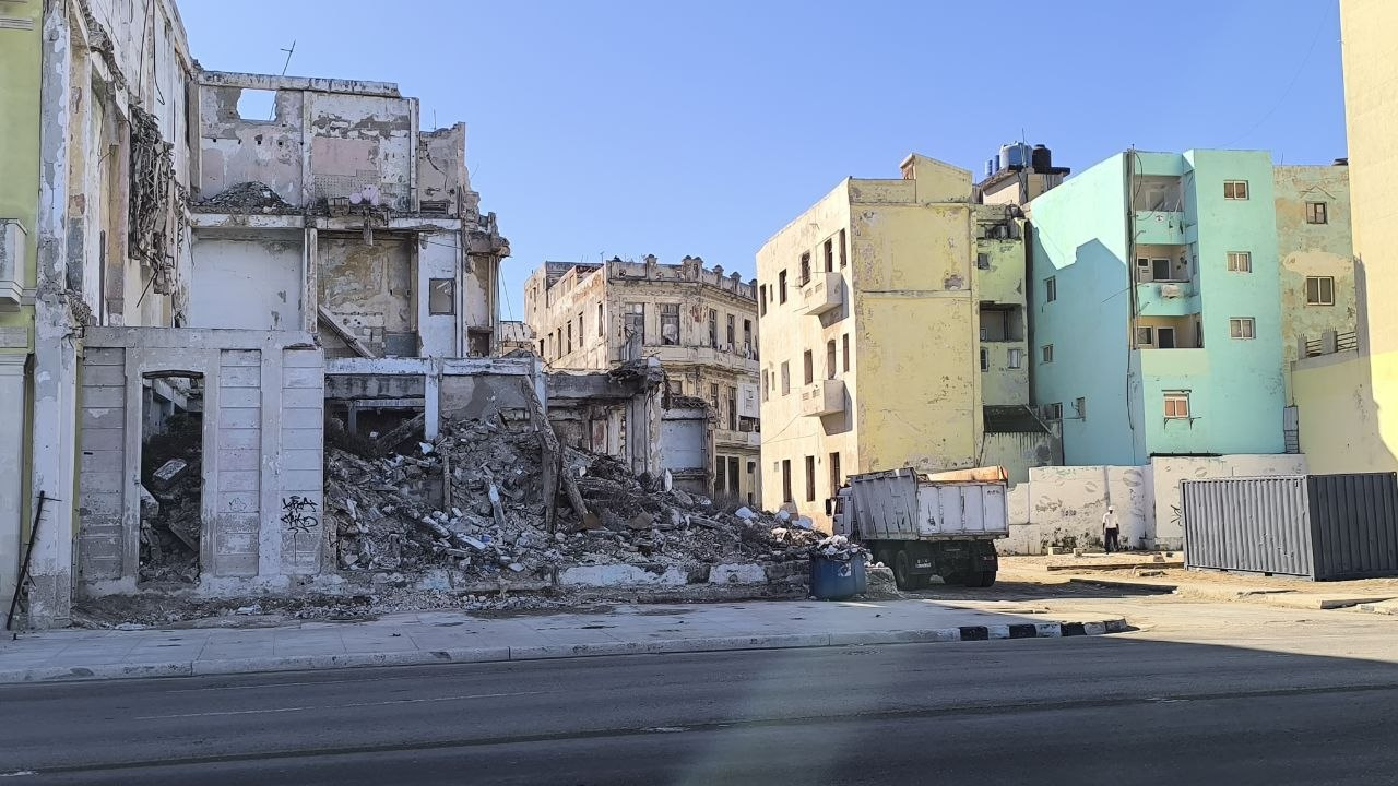 Díaz-Canel capitaliza la llegada del Convoy Nuestra América en medio del desgaste del régimen