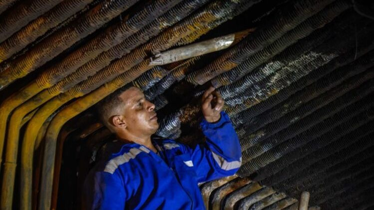 La Guiteras vuelve a salir del sistema eléctrico por "falta de agua cruda"