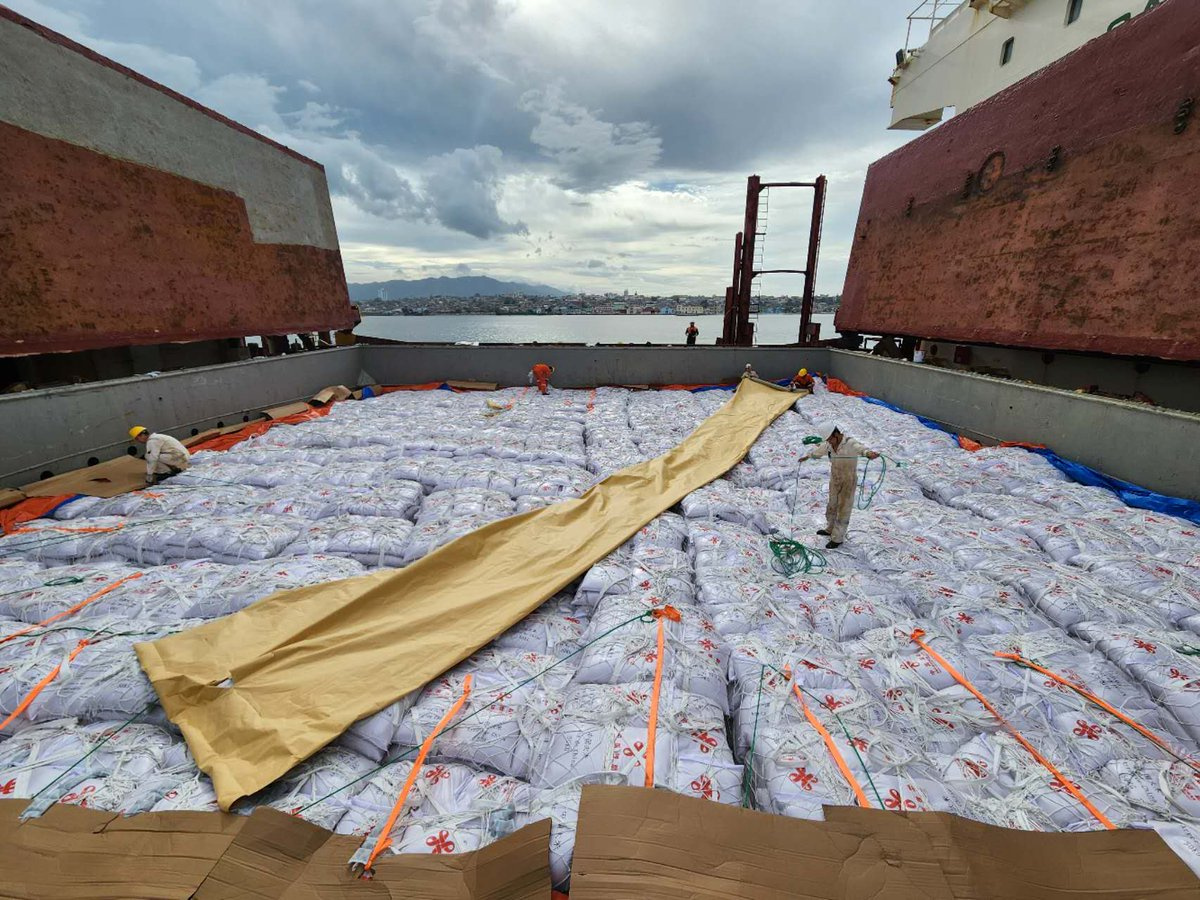 Llega a Santiago de Cuba un nuevo lote de 15.000 toneladas de arroz donado por China