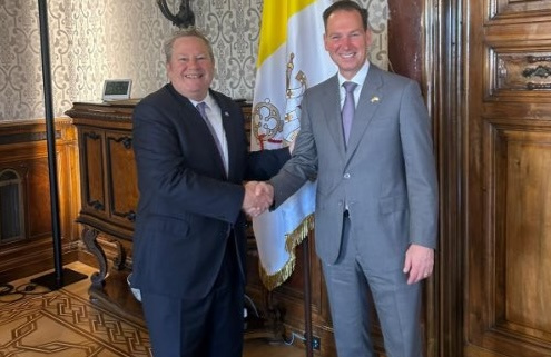 Diplomáticos de EE UU se encuentran con un representante del Vaticano para hablar sobre Cuba