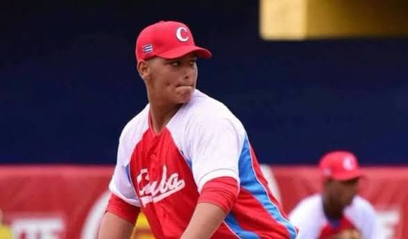 El pelotero Brander Guevara rompe con la Federación y no regresa a Cuba