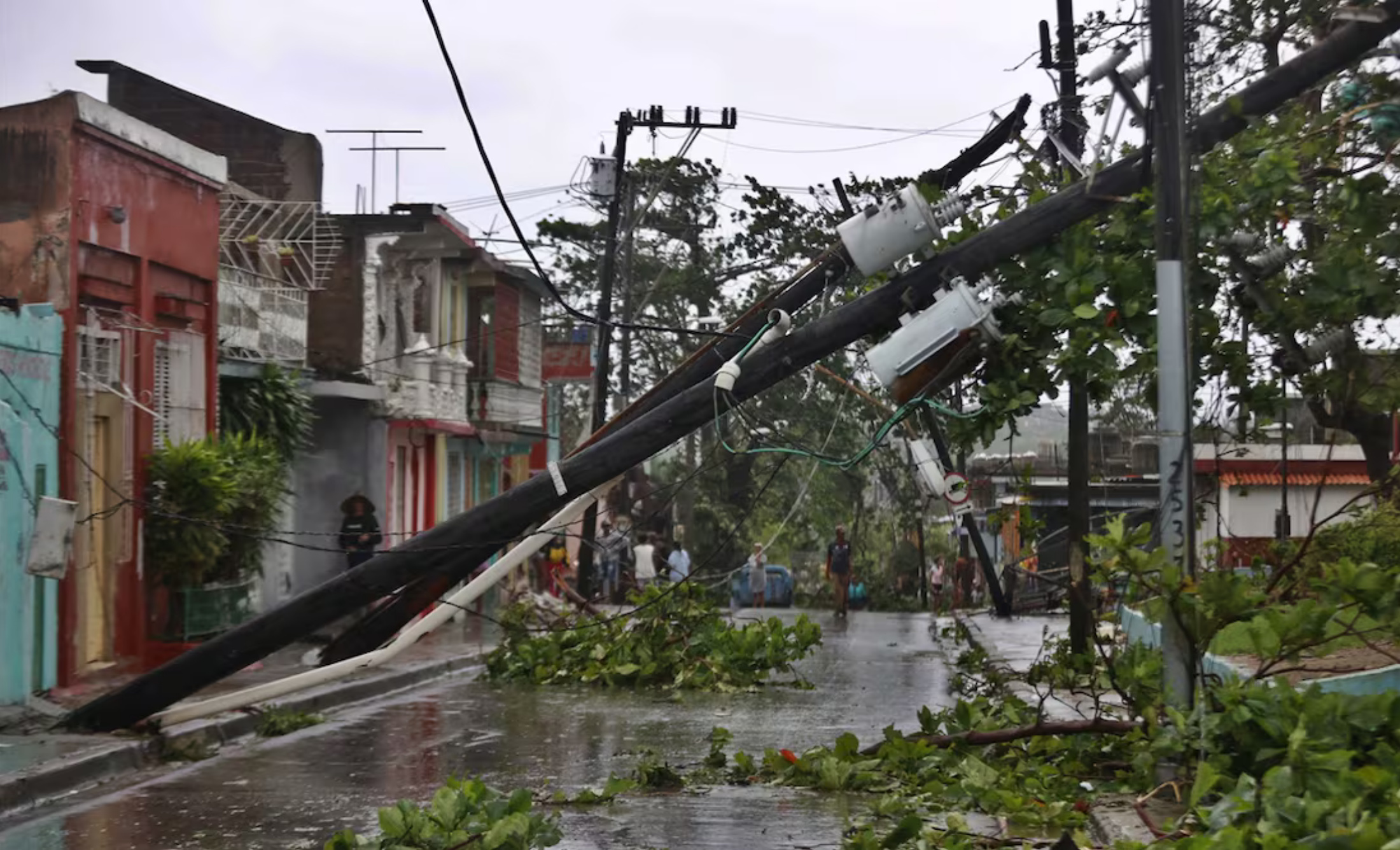 Two weeks after Hurricane Melissa, 56% of Santiago residents are still without electricity