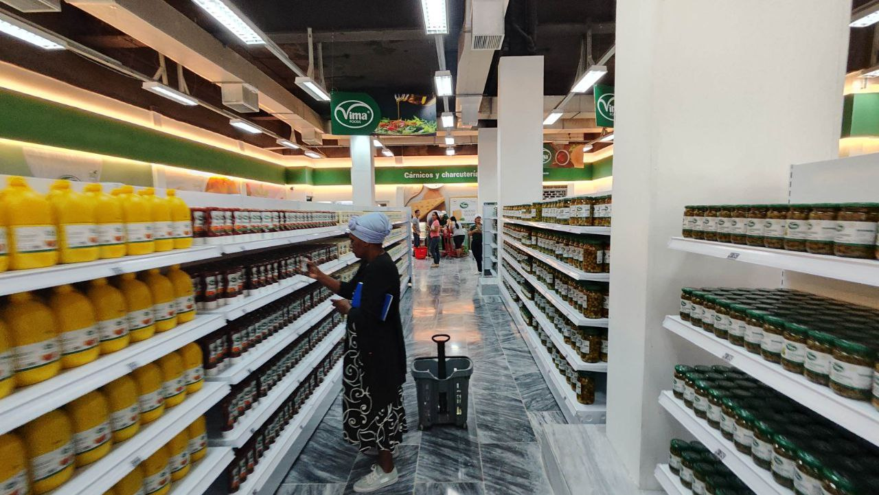 With the dollarization of the economy, Gaesa intends to snatch control of remittances from SMEs With the dollarization of the economy, Gaesa intends to snatch control of remittances from SMEs