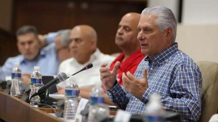 Las 176 reformas no son “el retorno al capitalismo”, dice el Gobierno cubano al sindicato único