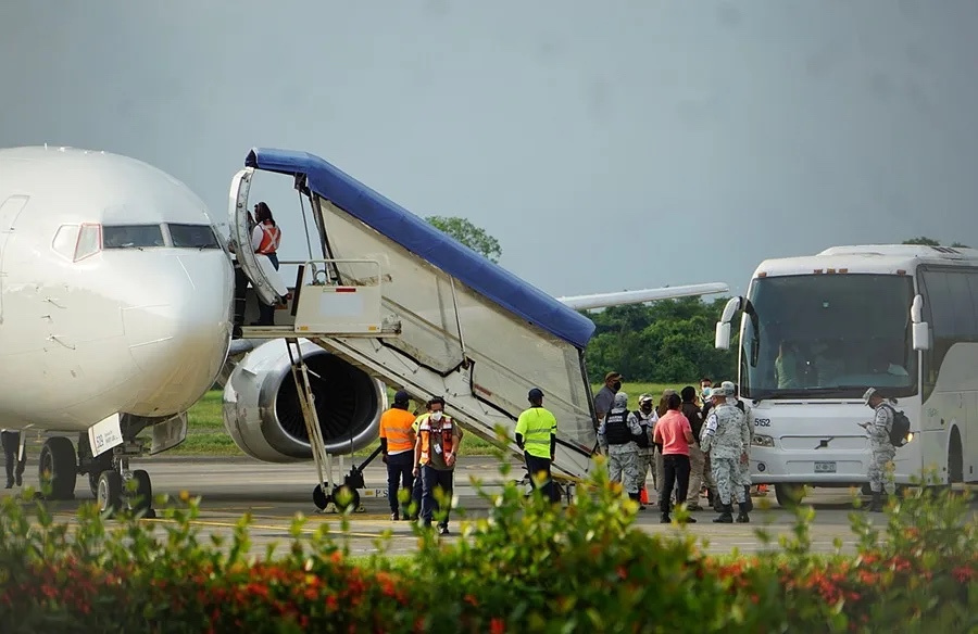 EE UU deportó a México a unos 6.000 cubanos en un año, según un documento judicial