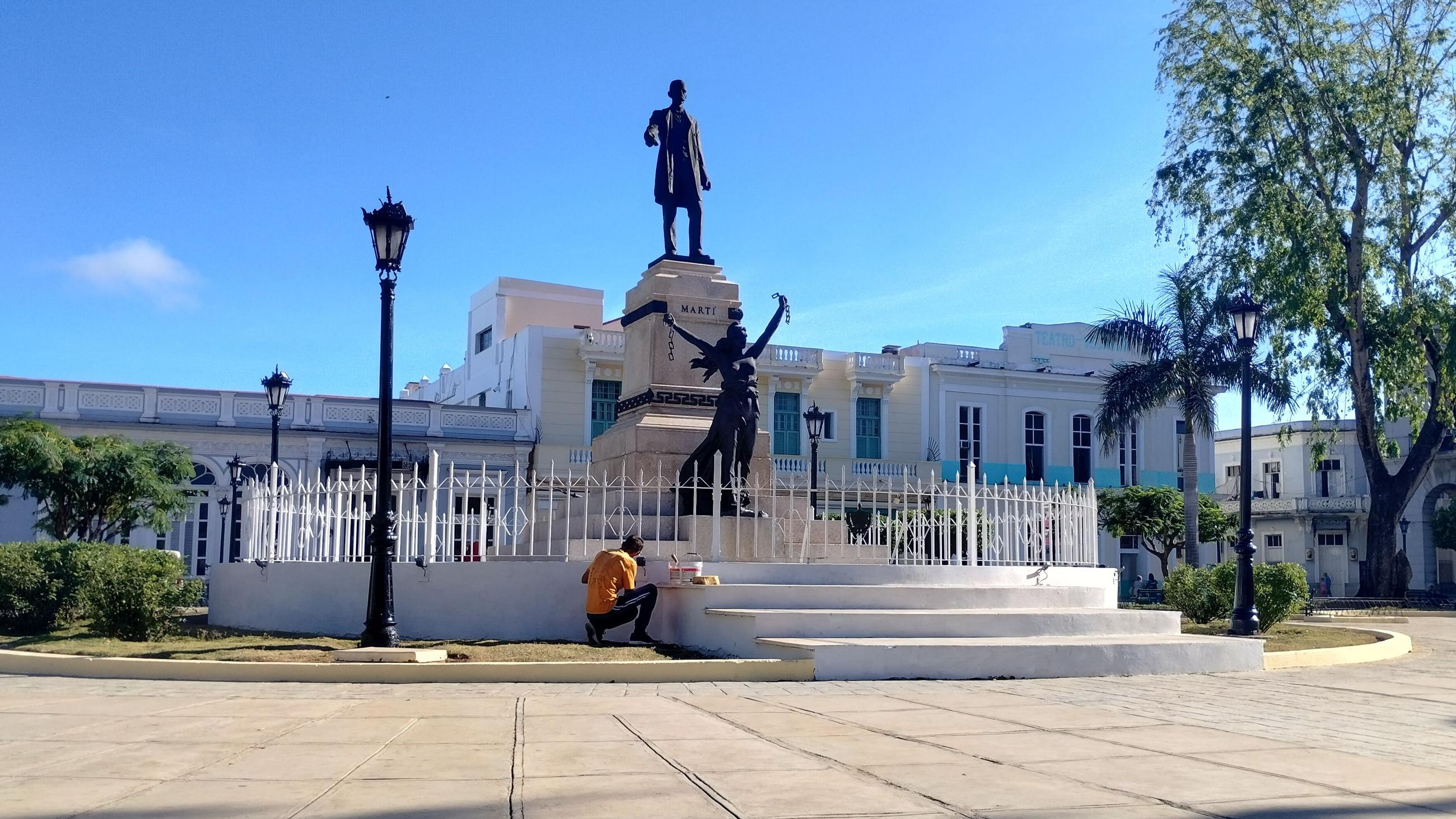 La PNR detiene a la profesora Alina López durante 9 horas para impedir su protesta mensual en Matanzas