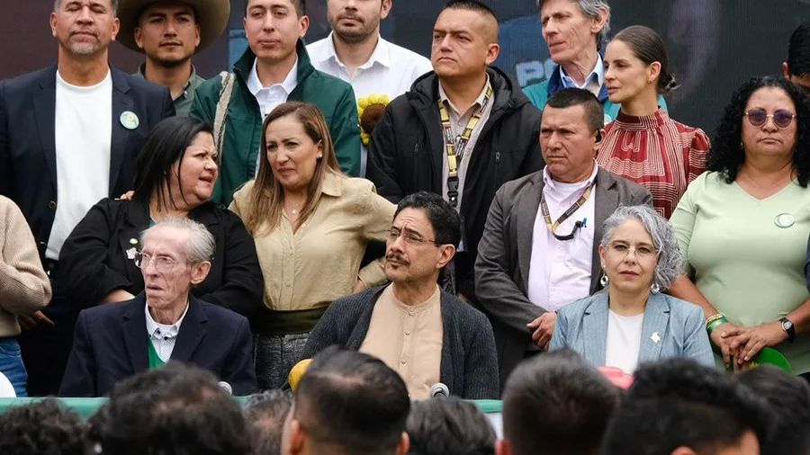 La derecha colombiana se presenta dividida en las elecciones contra el candidato de la izquierda radical