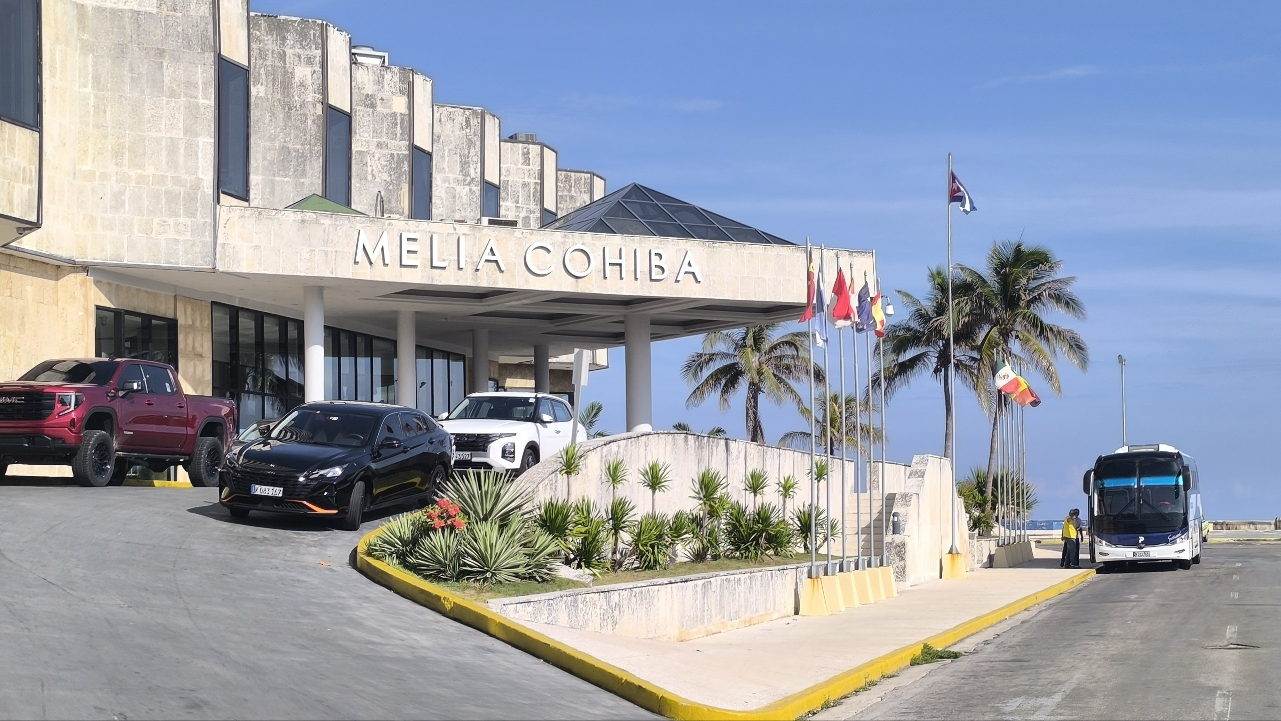 El hotel Cohiba en La Habana se queda con el cartel de Meliá, por el momento