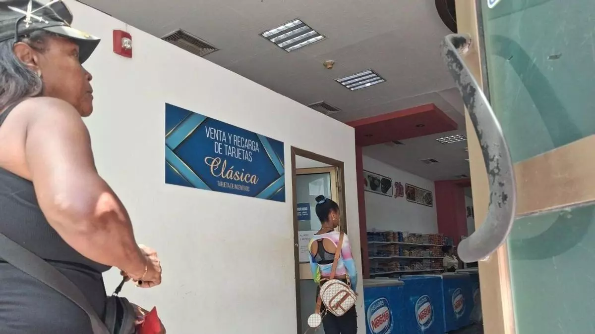 Crónicas de La Habana: Dólares, tarjeta Clásica y una Habana sin turistas