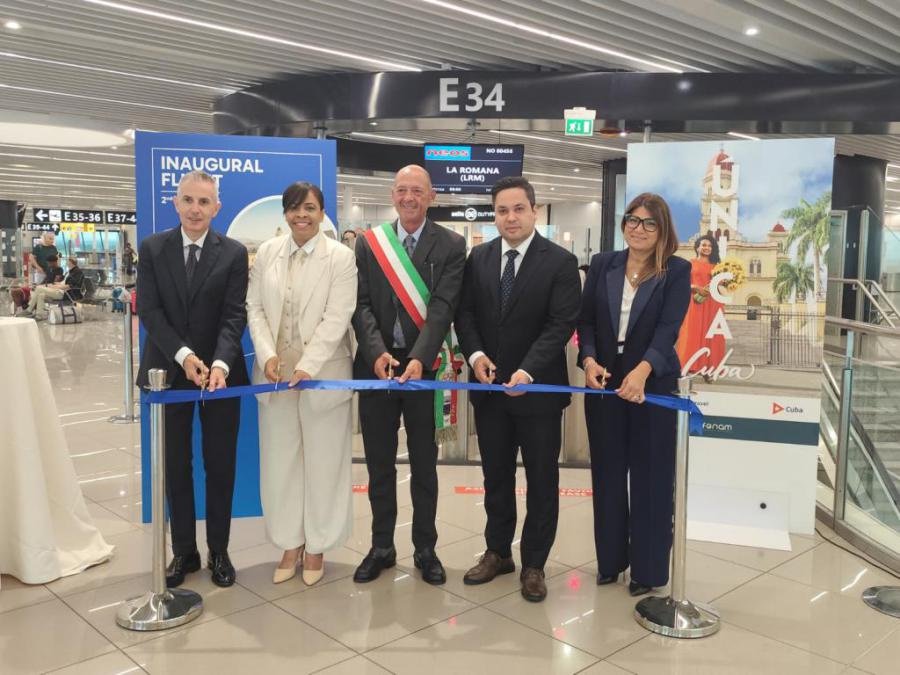 La italiana Neos inaugura una ruta Roma-Holguín mientras República Dominicana atrae al turismo que pierde la Isla