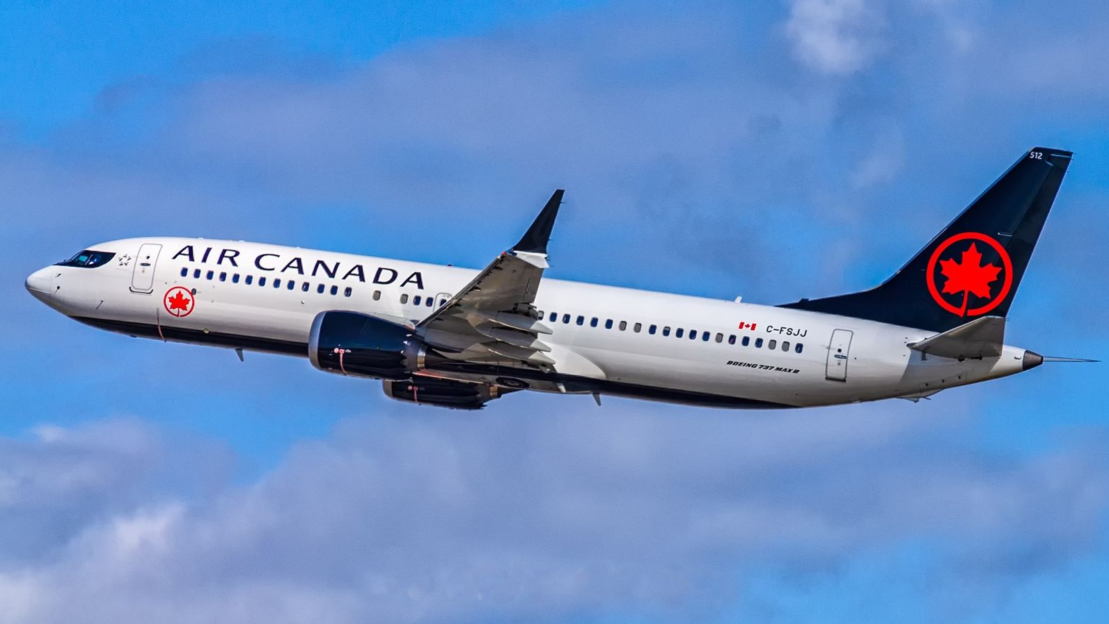 Las principales aerolíneas canadienses abandonan Cuba de forma indefinida