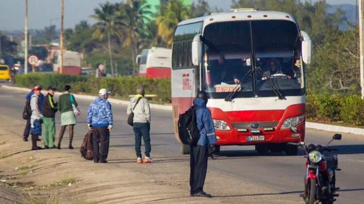 Intentan asaltar un ómnibus de comerciantes que iban de compras a La Cuevita