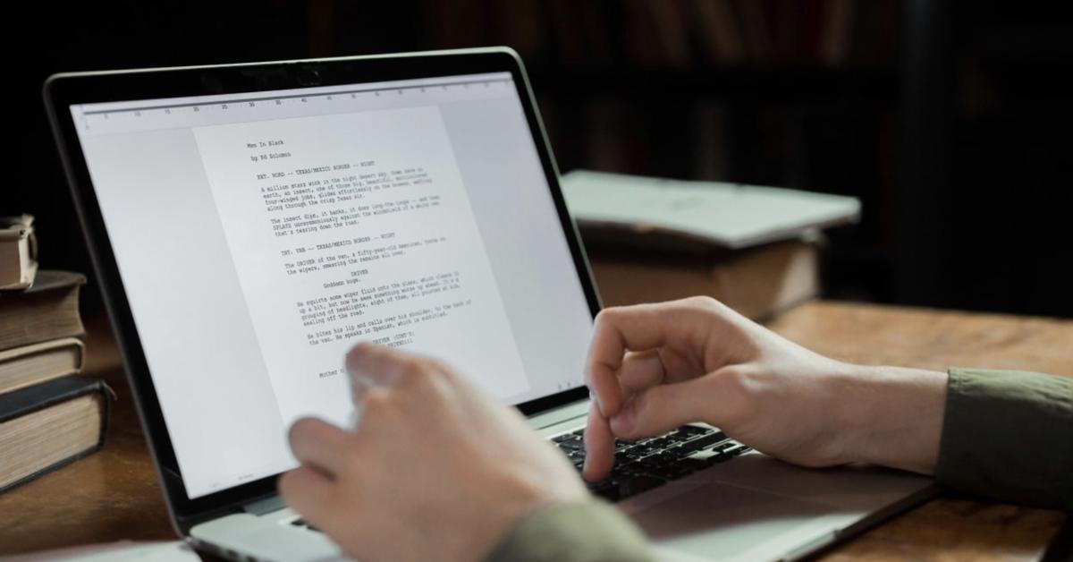 Top 5 Best AI Tools for Academic Writing
