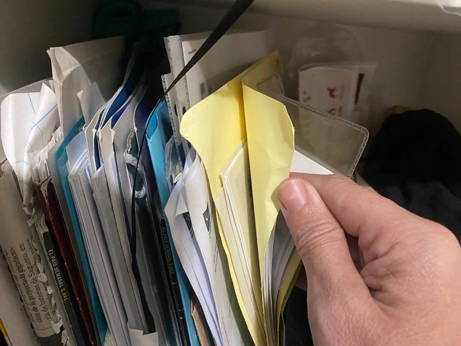 Opinión: A fuerza de fingir, el cubano terminó sin saber del todo quién es